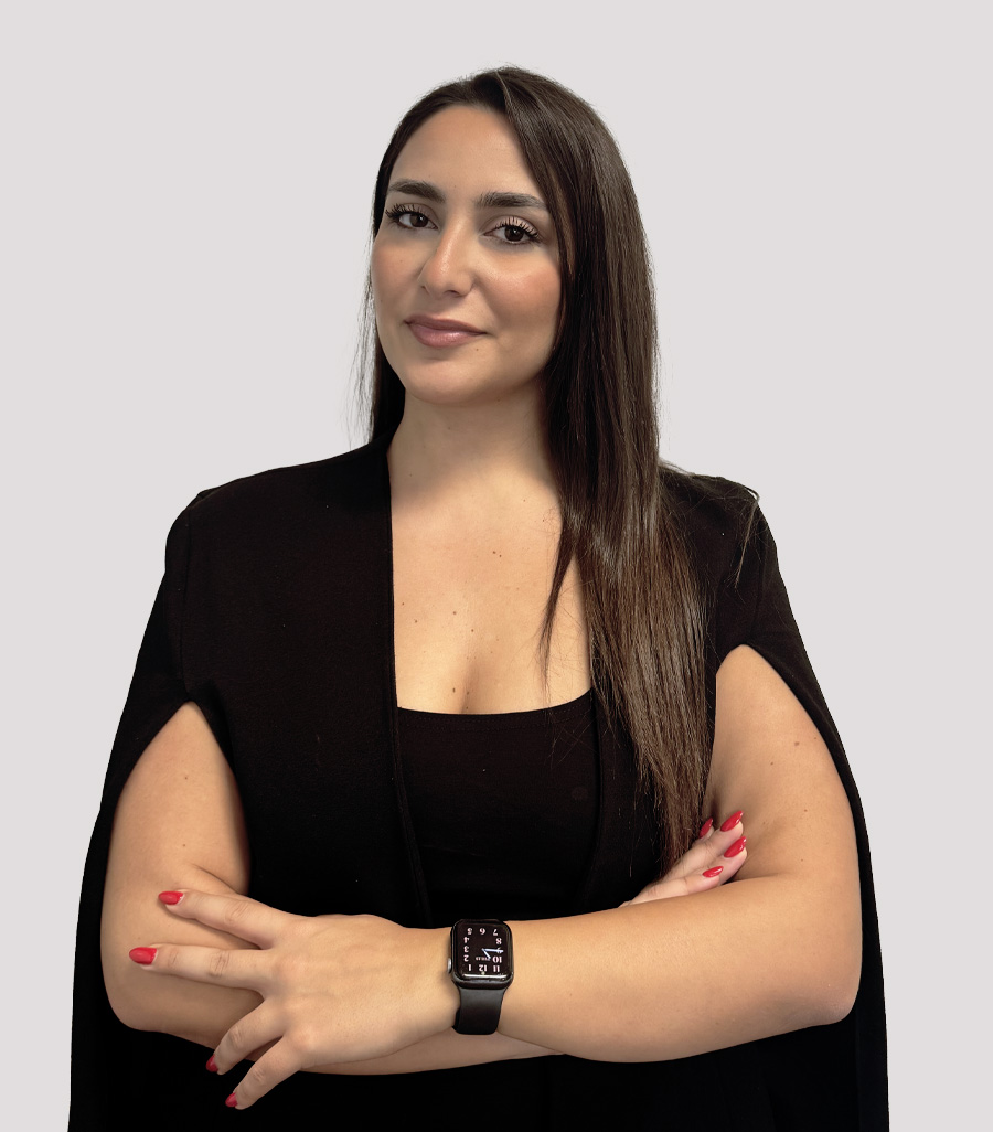 Perla Smath - Marketing Manager
